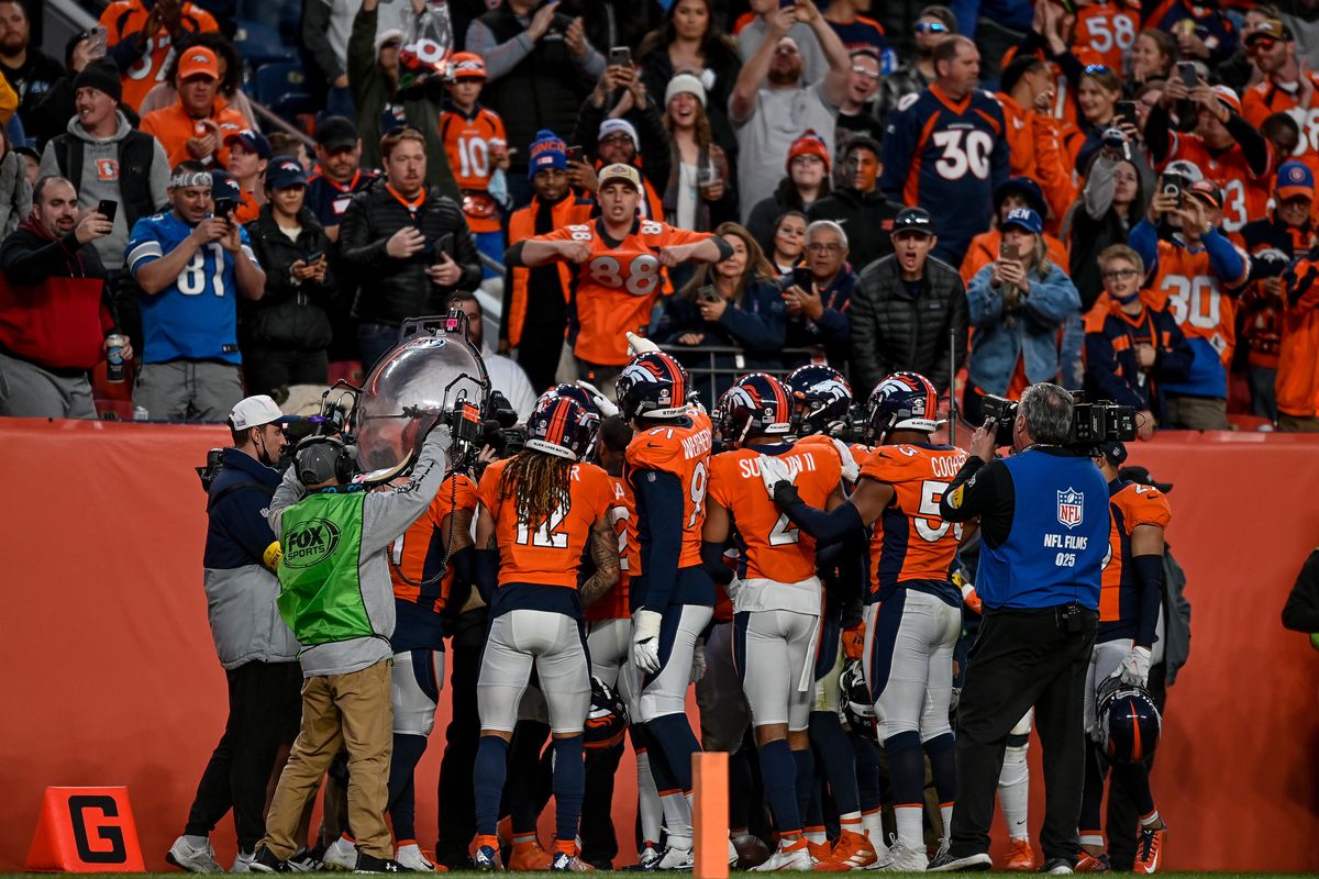 NFL: DEC 12 Lions at Broncos