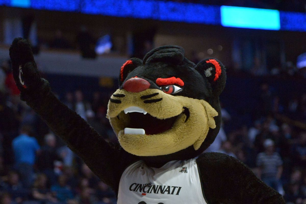 NCAA Basketball: NCAA Tournament-Second Round-Cincinnati Bearcats vs Nevada Wolf Pack
