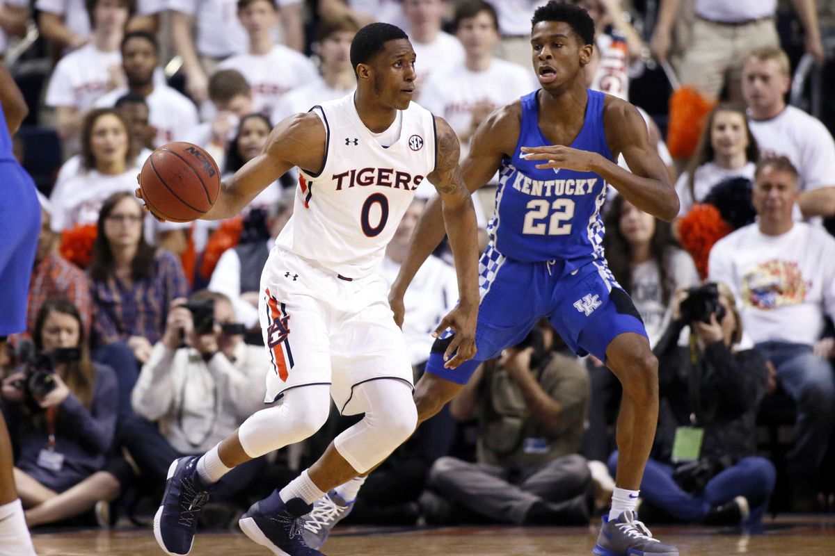 NCAA Basketball: Kentucky at Auburn