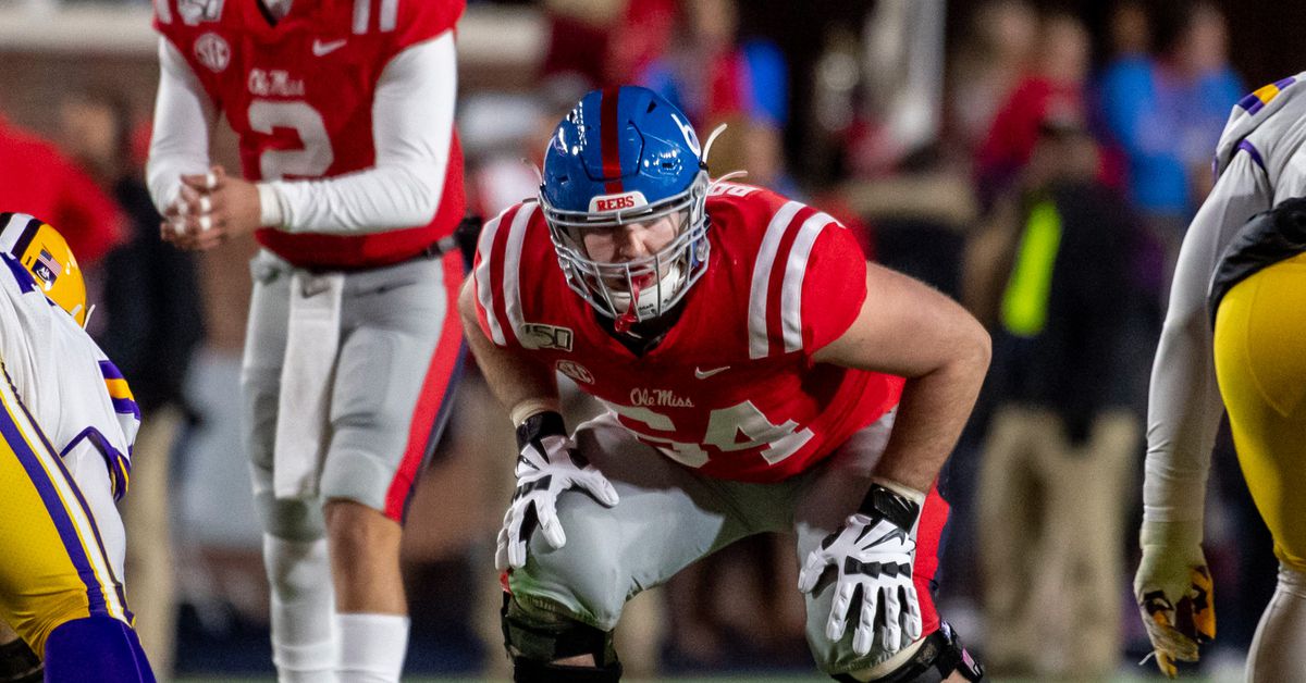 California JUCO Offensive Tackle Mana Taimani Commits To Ole Miss.