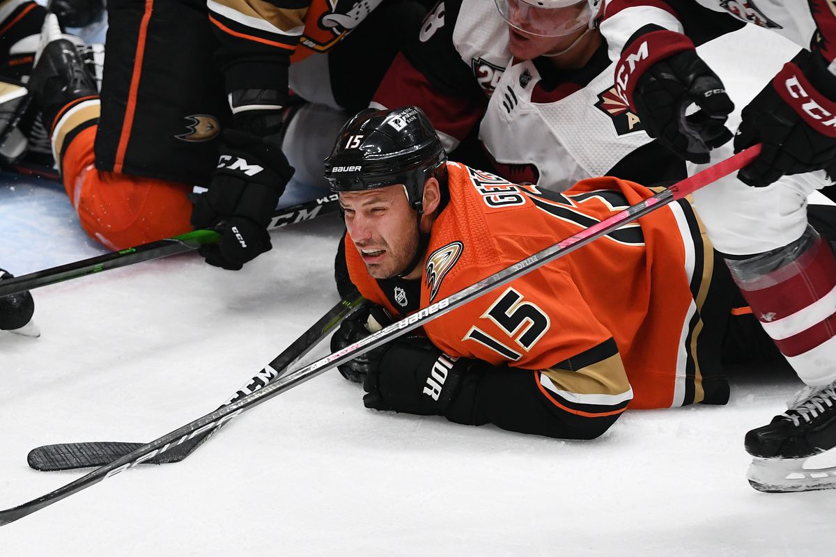Anaheim Ducks Center Ryan Getzlaf (15) diving for the puck in the third period of a game against the Arizona Coyotes played on March 18, 2021 at the Honda Center in Anaheim, CA.