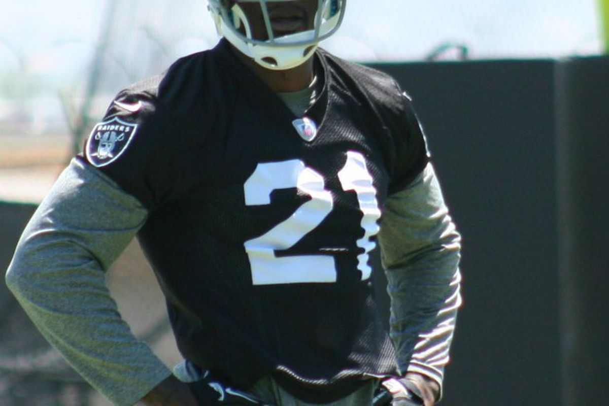 Oakland Raiders cornerback Ron Bartell at 2012 minicamp (photo by Levi Damien)