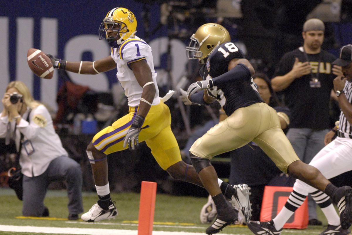 Brandon LaFell dashes to the end zone with a touchdown pass against Notre Dame in the Allstate Sugar Bowl 