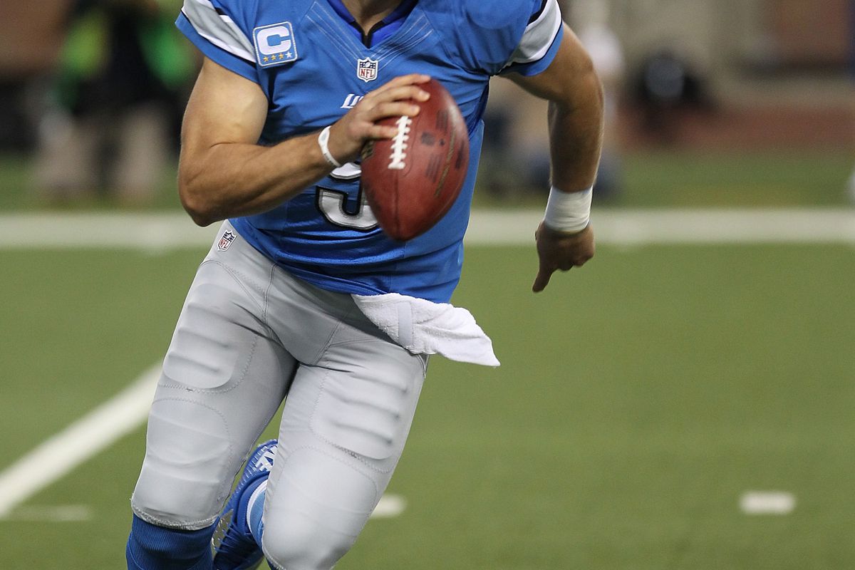 DETROIT, MI - SEPTEMBER 09:  Matthew Stafford #9 of the Detroit Lions scrambles out of the pocket against the St. Louis Rams during the season opener at Ford Field on September 9, 2012 in Detroit, Michigan.   (Photo by Dave Reginek/Getty Images)