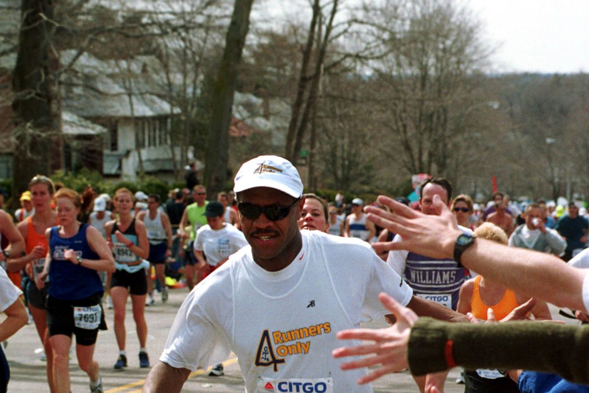 Thousands Race in 105th Boston Marathon