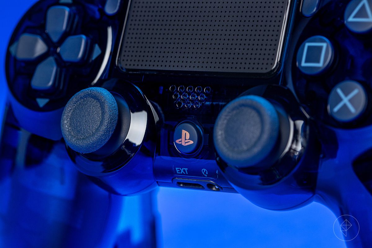 500 Million Limited Edition PS4 Pro - close-up of center of controller