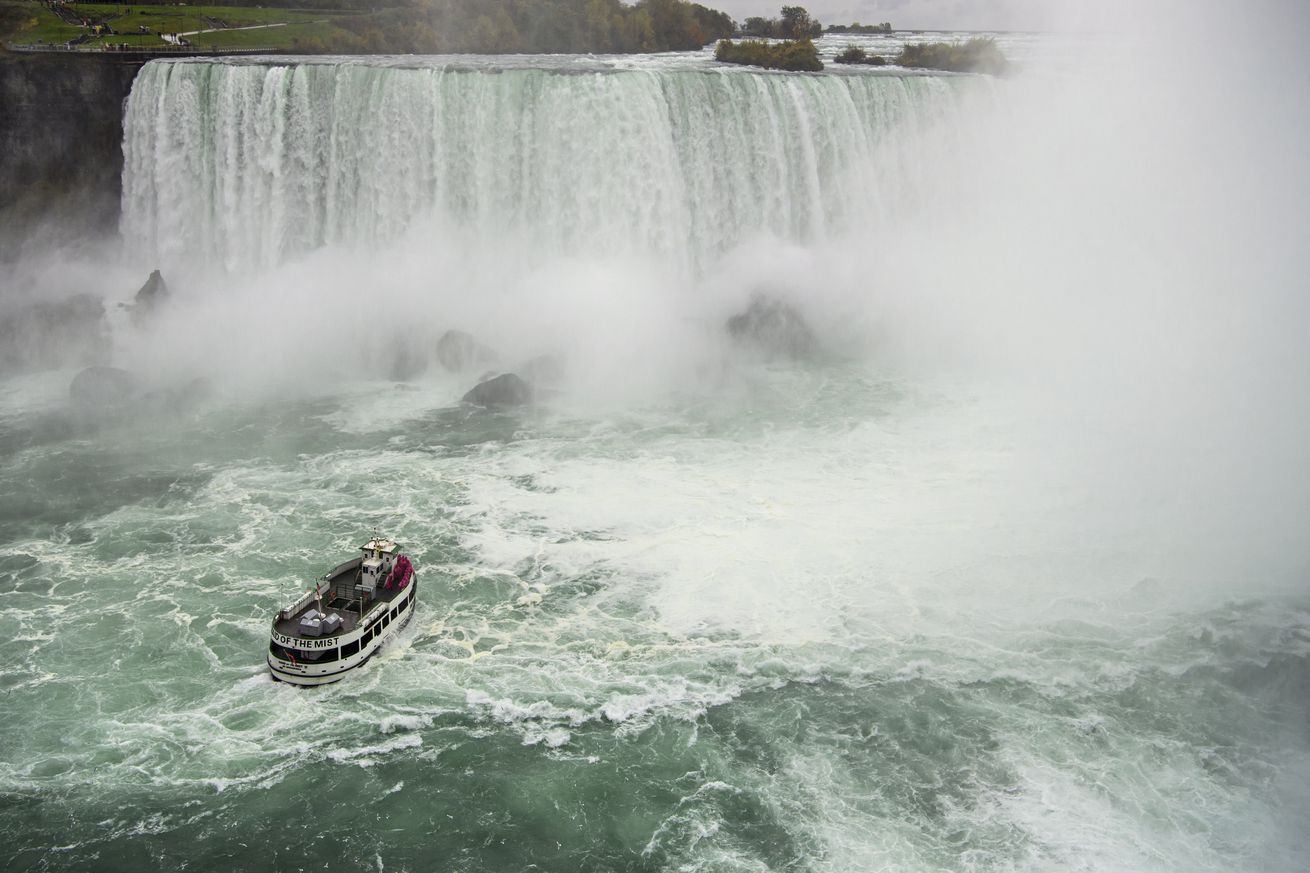 Previous Maid of the Mist boat tours at Niagara Falls ran on diesel.