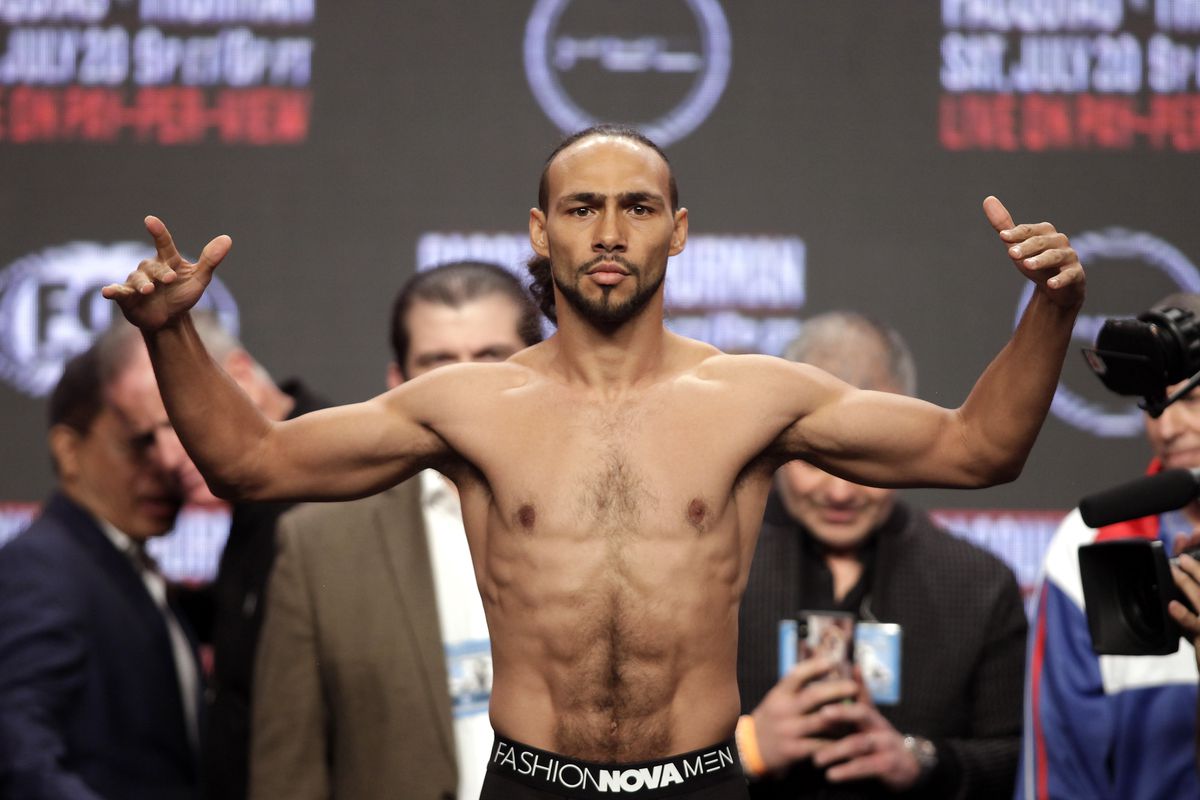 Keith Thurman poses for a photo at the weigh-ins for his 2019 fight vs. Manny Pacquiao.