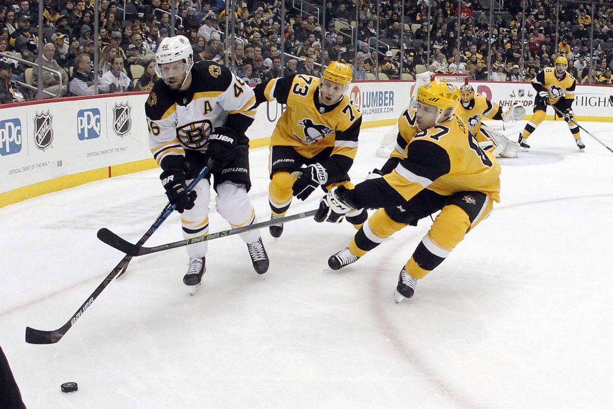 NHL: Boston Bruins at Pittsburgh Penguins