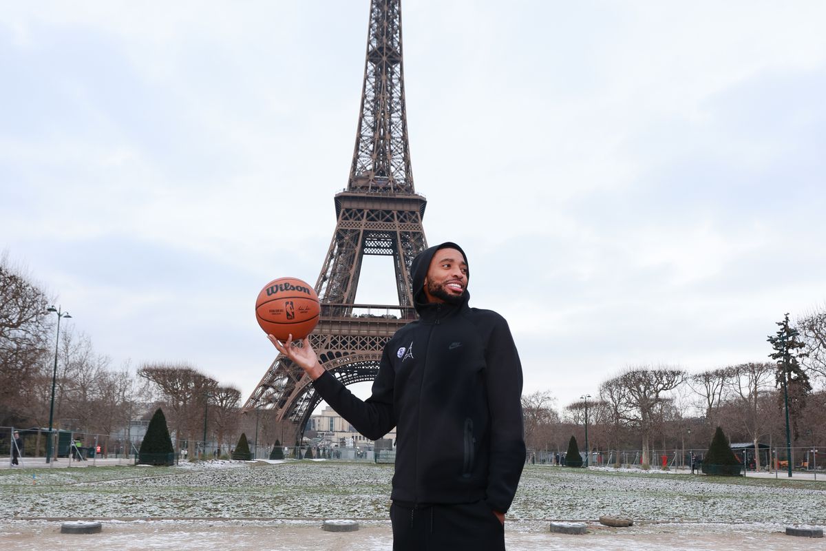 NBA Paris Games 2024 - Brooklyn Nets Team Photo at the Eiffel Tower