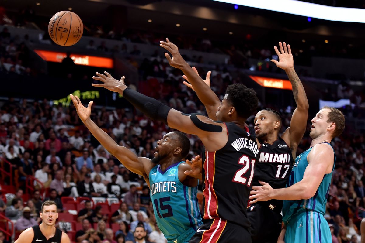 Miami Heat rally falls short in home opener, Charlotte Hornets win 113-112  - Hot Hot Hoops