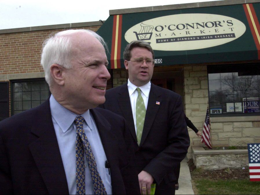 Sen. John McCain announces his endorsement of Illinois House Republican Leader Jim Durkin for the US Senate in 2002. Brian Jackson/Sun-Times