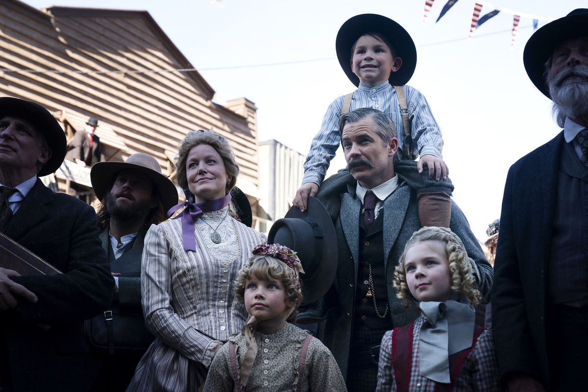 The Bullock family in Deadwood: The Movie