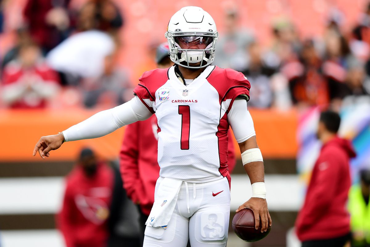Kyler Murray #1 of the Arizona Cardinals warms up before a game against the Cleveland Browns at FirstEnergy Stadium on October 17, 2021 in Cleveland, Ohio.
