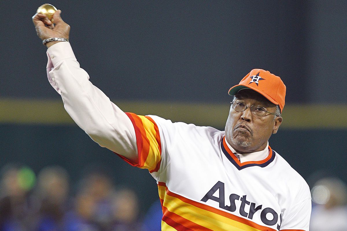 J.R. Richard throwing out the first pitch in 2002.  His 1979 season was one of the most dominant ever thrown by an Astros pitcher.