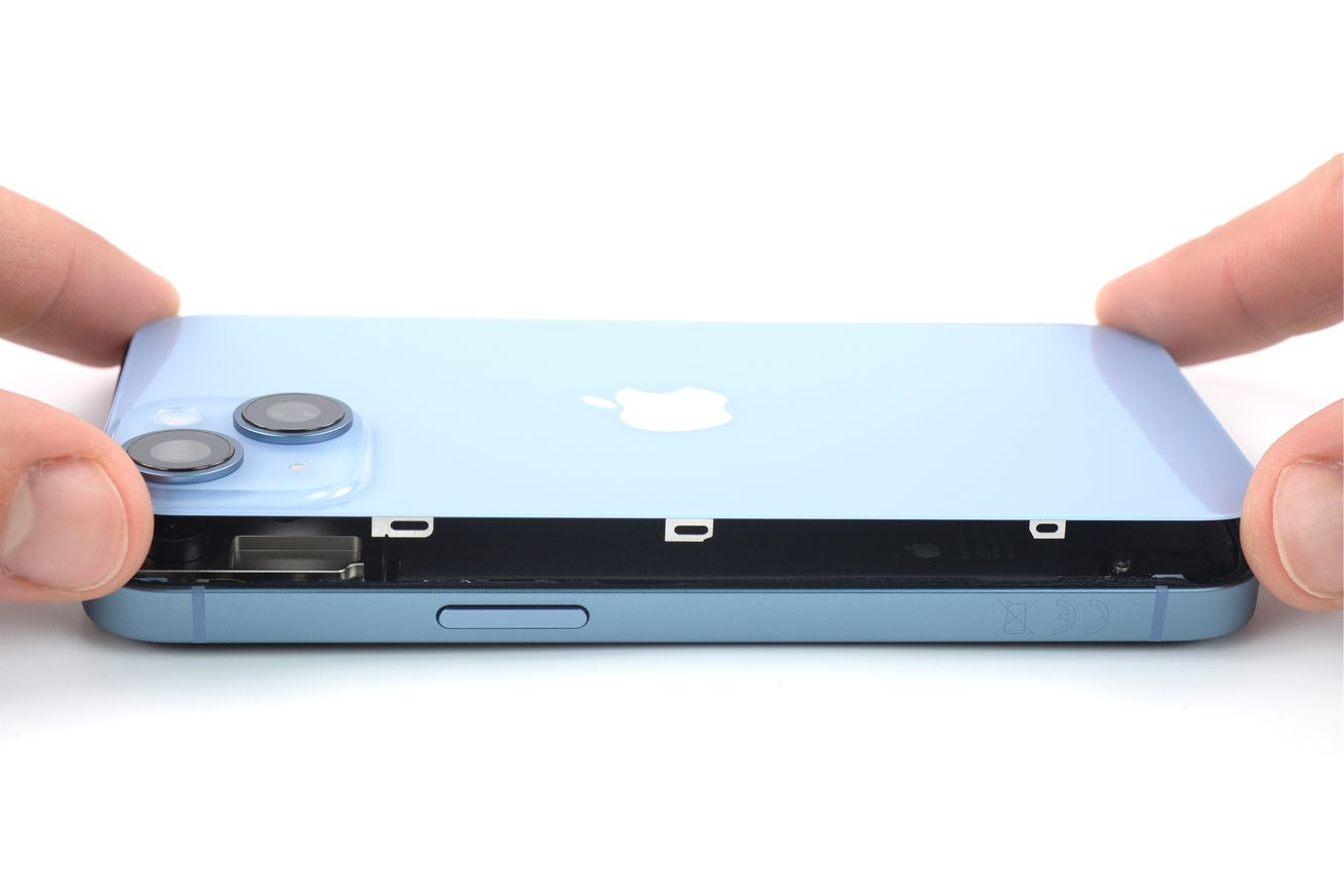 iFixit shows how to remove the glass backing on the iPhone 14