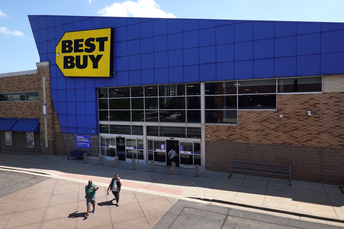 Best Buy 2nd Quarter Sales Rise Almost 20 Percent