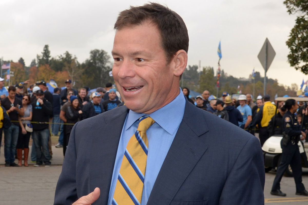 Coach Mora is keeping the blue and gold tie.