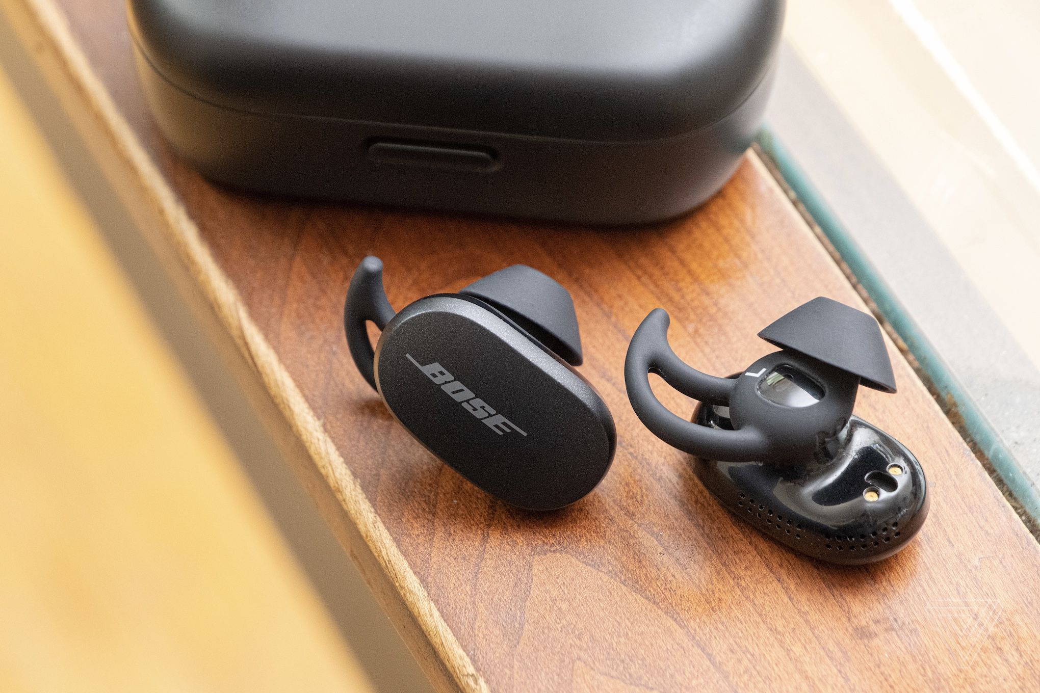 Bose QuietComfort Earbuds review: noise-canceling champion - The Verge