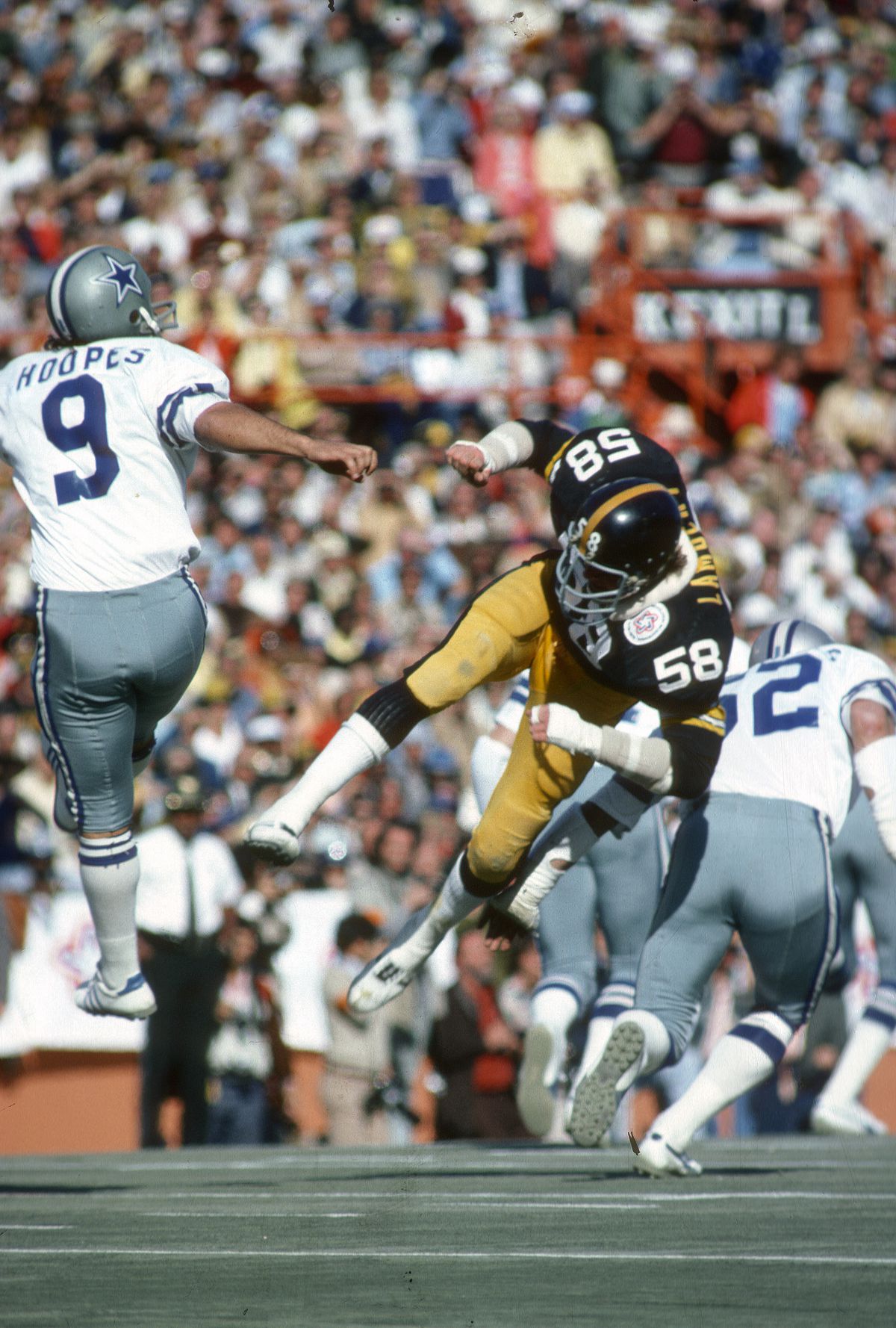 Super Bowl X - Dallas Cowboys v Pittsburgh Steelers