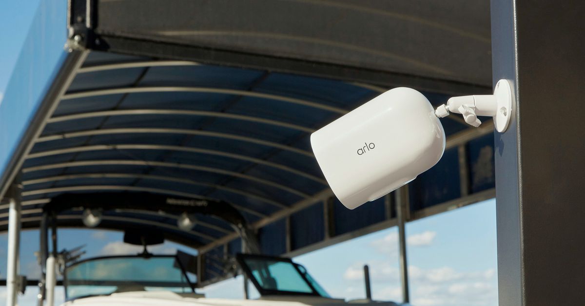 Arlo’s new security camera keeps watch over LTE or Wi-Fi