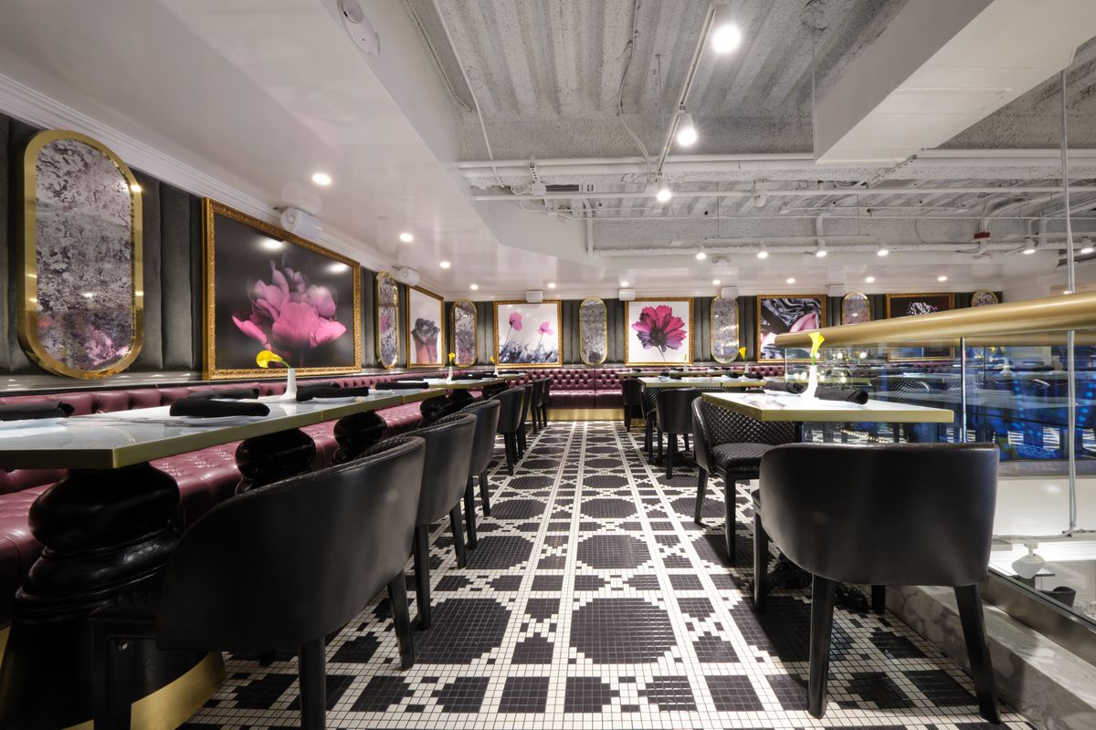 The main dining room at Sugar Factory American Brasserie.