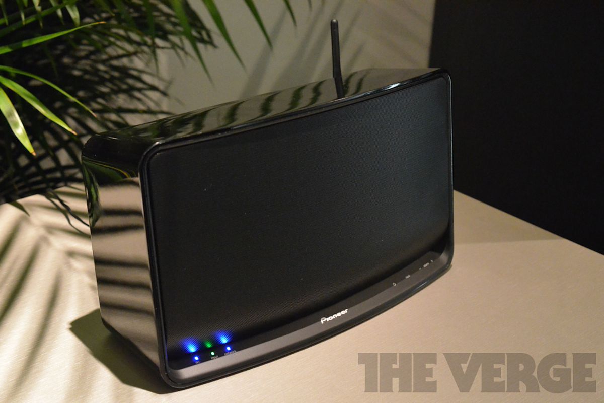 Gallery Photo: Pioneer Speaker with HTC Connect and AirPlay