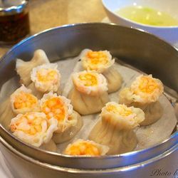 Shrimp and Pork Shiaomai @ Din Tai Fung Dumpling House by Tohru