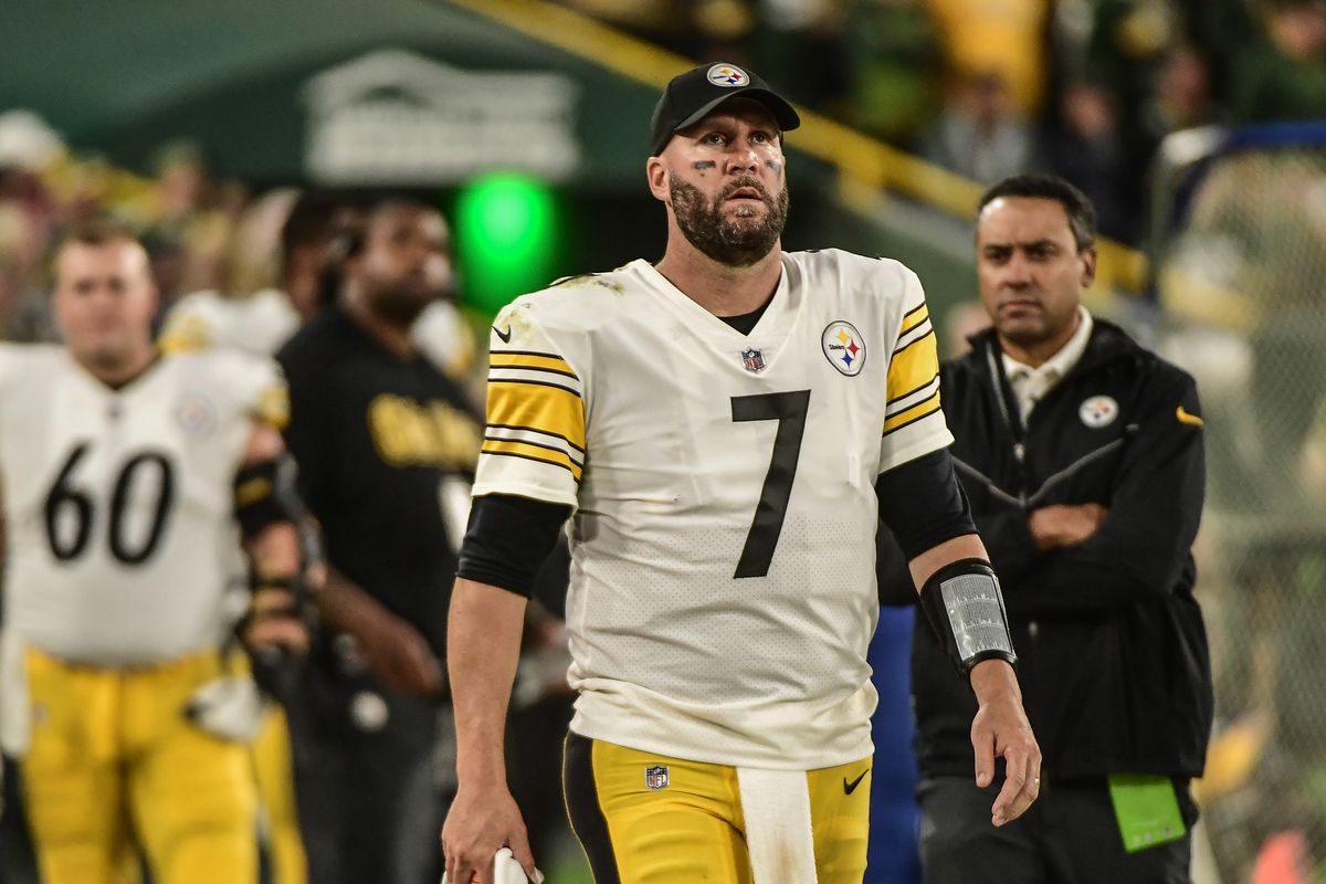 NFL: Pittsburgh Steelers at Green Bay Packers