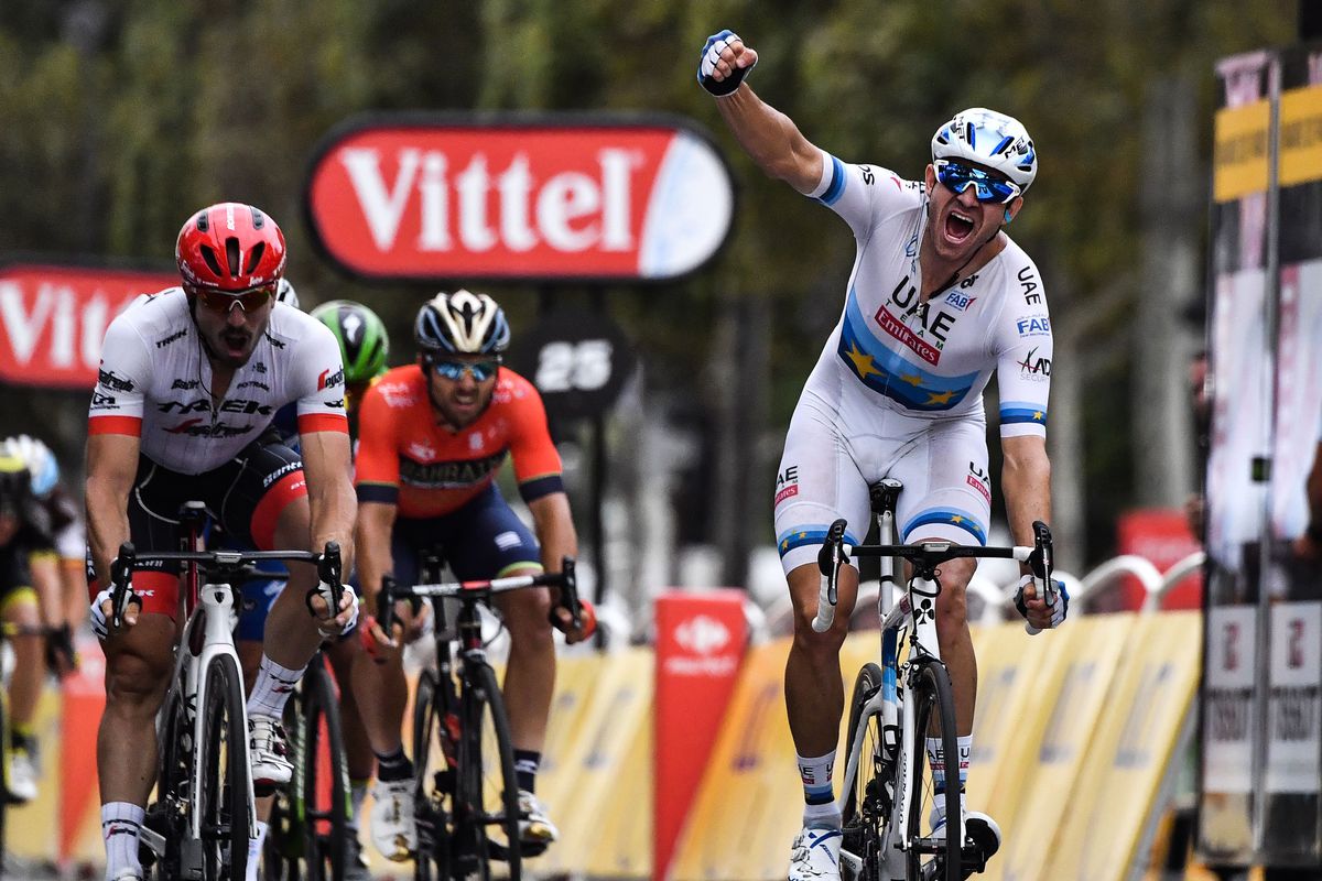 Kristoff wins Stage 21 Champs TDF