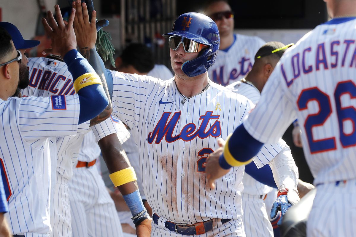Pete Alonso of the New York Mets celebrates his seventh inning home run against the Seattle Mariners at Citi Field on September 03, 2023 in New York City. The Mets defeated the Mariners 6-3.