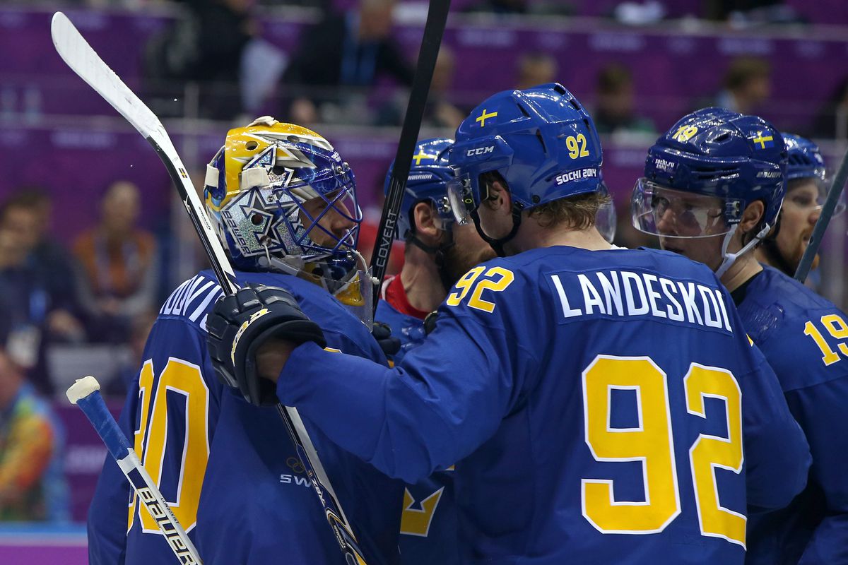 Sweden's jerseys are such a pretty blue you guys omg <3