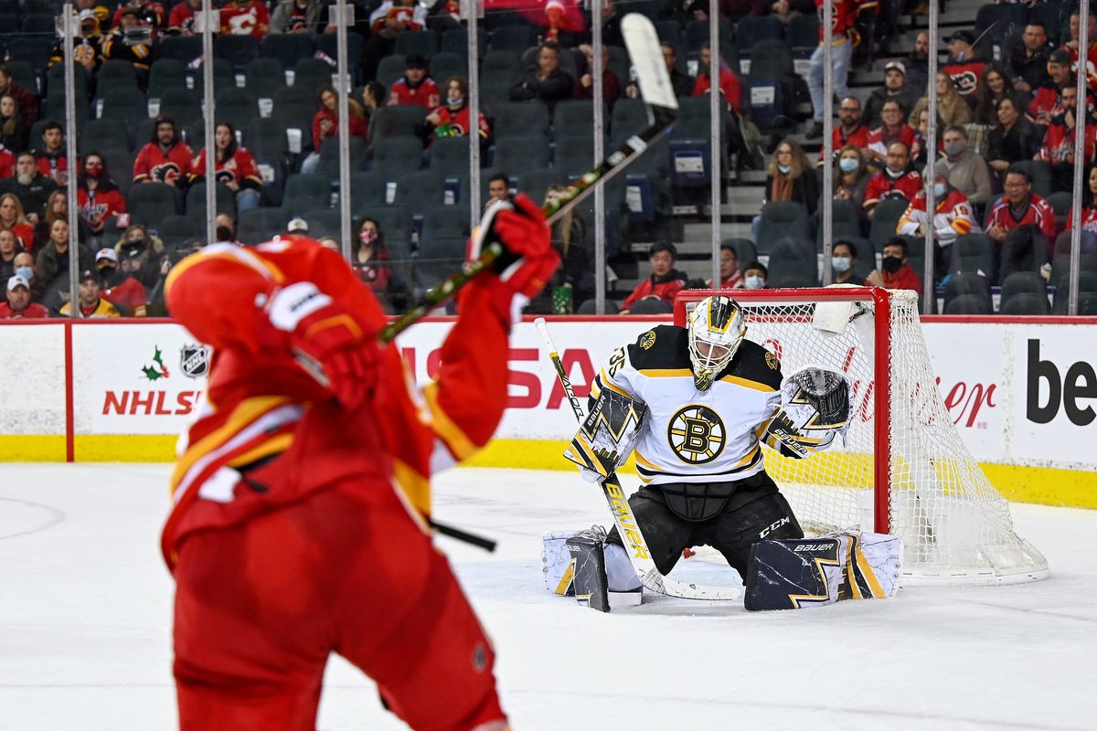NHL: DEC 11 Bruins at Flames