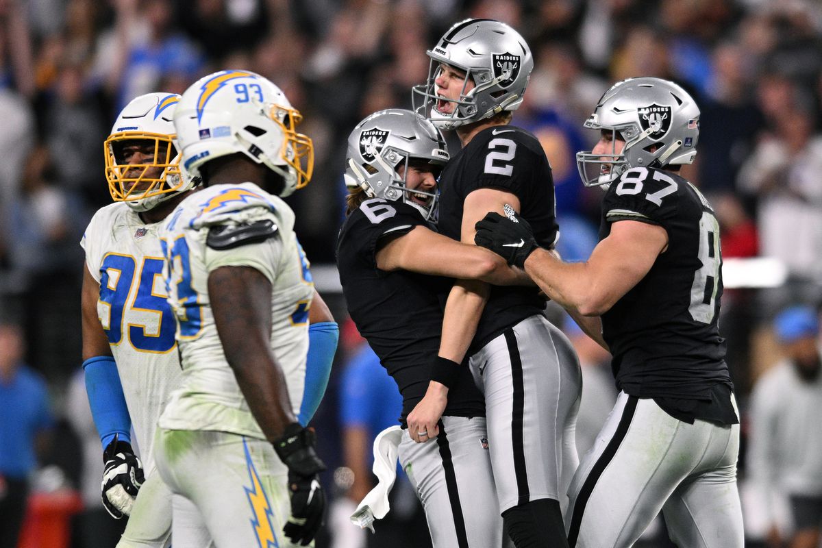 raiders peeing on chargers