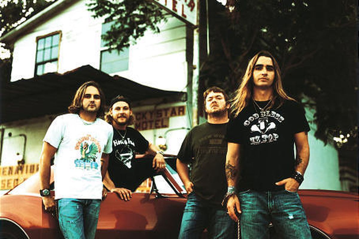 Cross Canadian Ragweed gave its new album undivided attention.