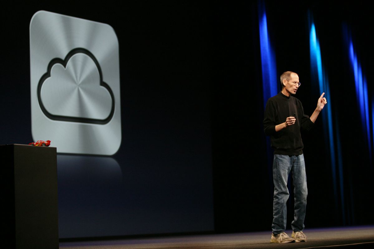 Steve Jobs introducing iCloud in 2011