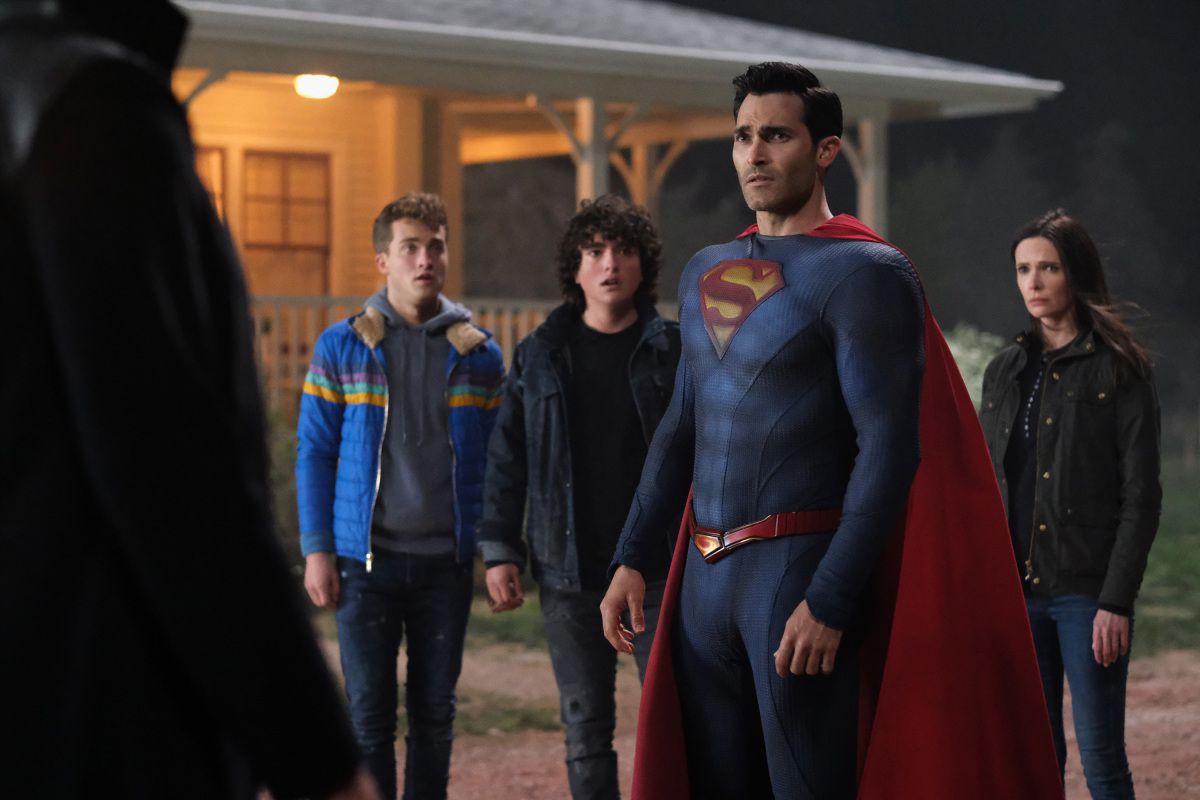 Superman y su familia se enfrentan a un invasor hostil en Superman y Lois