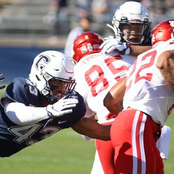 The Houston Cougars take on the UConn Huskies in a college football game at Pratt and Whitney Stadium at Rentschler Field in East Hartford, CT on October 19, 2019.