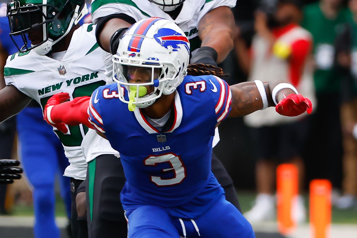 Buffalo Bills safety Damar Hamlin (3) during the National Football League game between the New York Jets and the Buffalo Bills on November 6, 2022 at MetLife Stadium in East Rutherford, New Jersey.