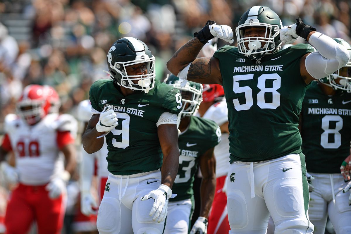 COLLEGE FOOTBALL: SEP 11 Youngstown State at Michigan State