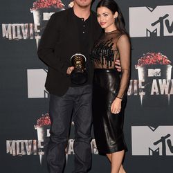 Channing Tatum (holding his Trailblazer Award) and his wife, Jenna Dewan-Tatum.