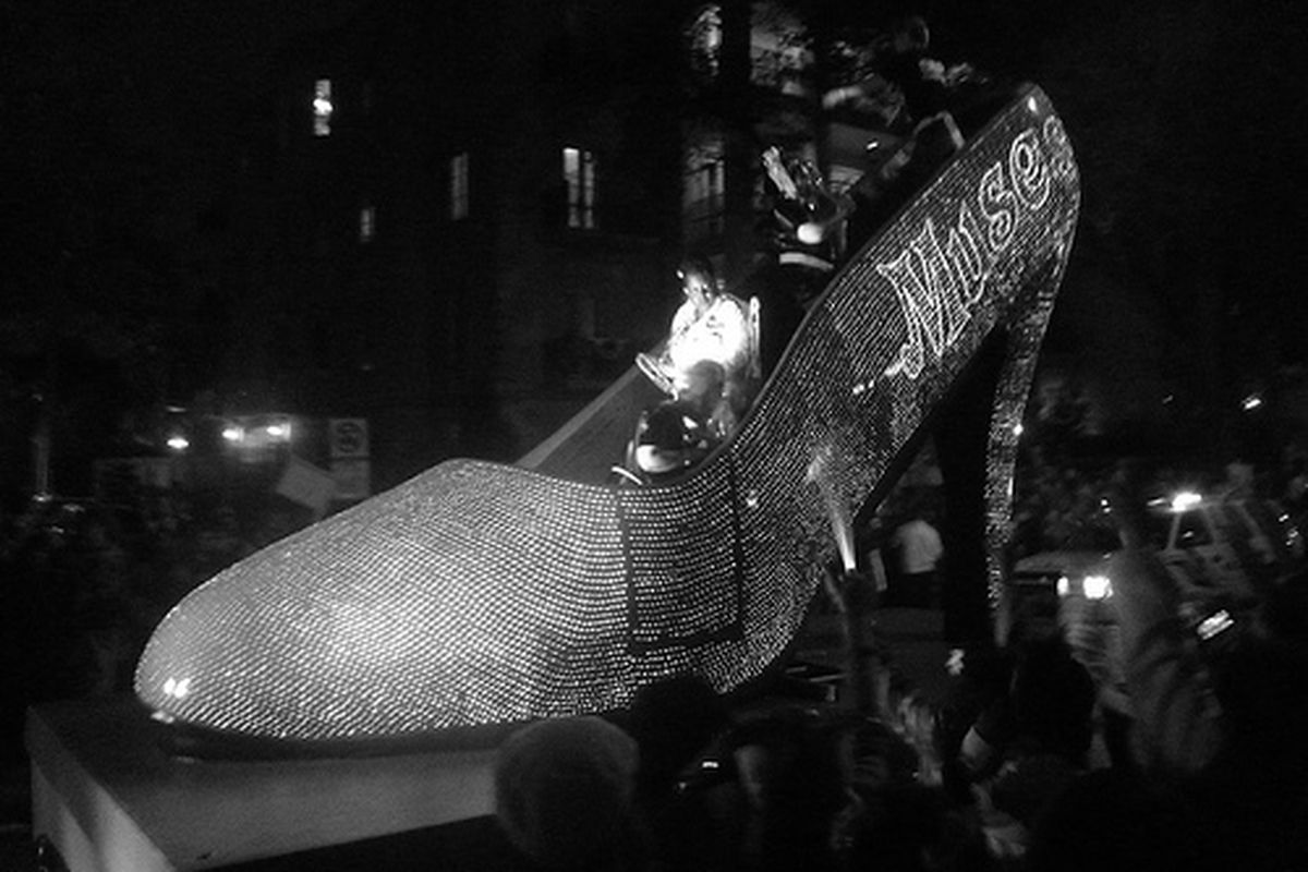 One of the signature floats from the Krewe of Muses' 2011 parade. 