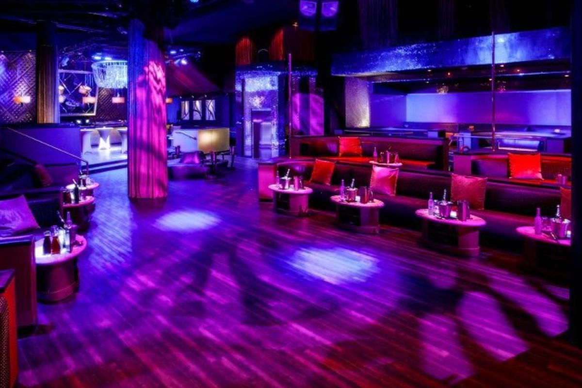 SHe Nightclub 