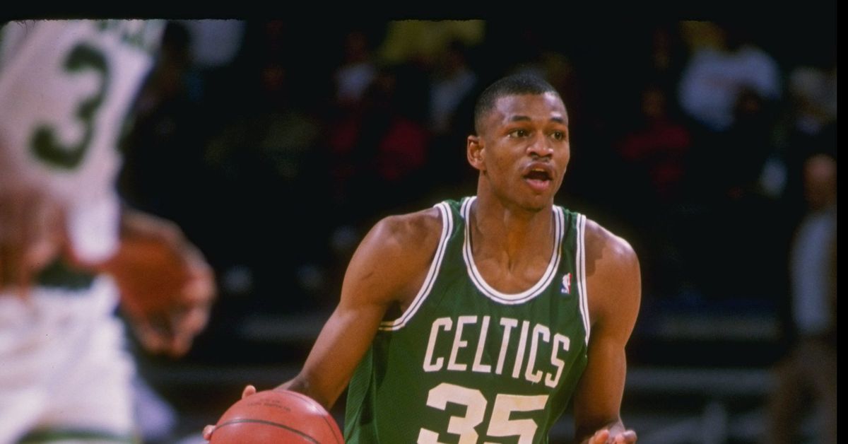 BostonCelticsForever on X: R.I.P to former Celtics All-Star Reggie Lewis,  who died 27 years ago today at the age of 27.  / X