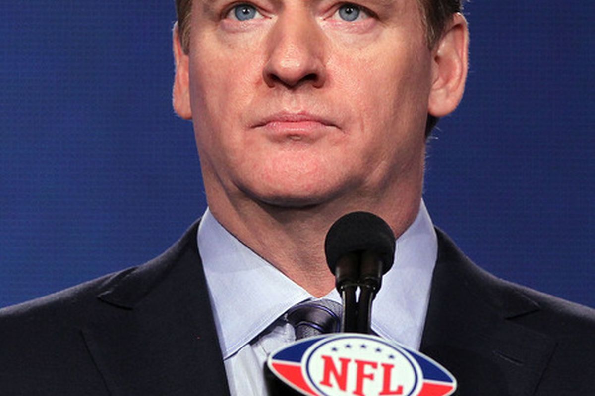 INDIANAPOLIS, IN - FEBRUARY 03:  NFL Commissioner Roger Goodell addresses the media during a news conference ahead of Superbowl XLVI on February 3, 2012 in Indianapolis, Indiana.  (Photo by Jamie Squire/Getty Images)