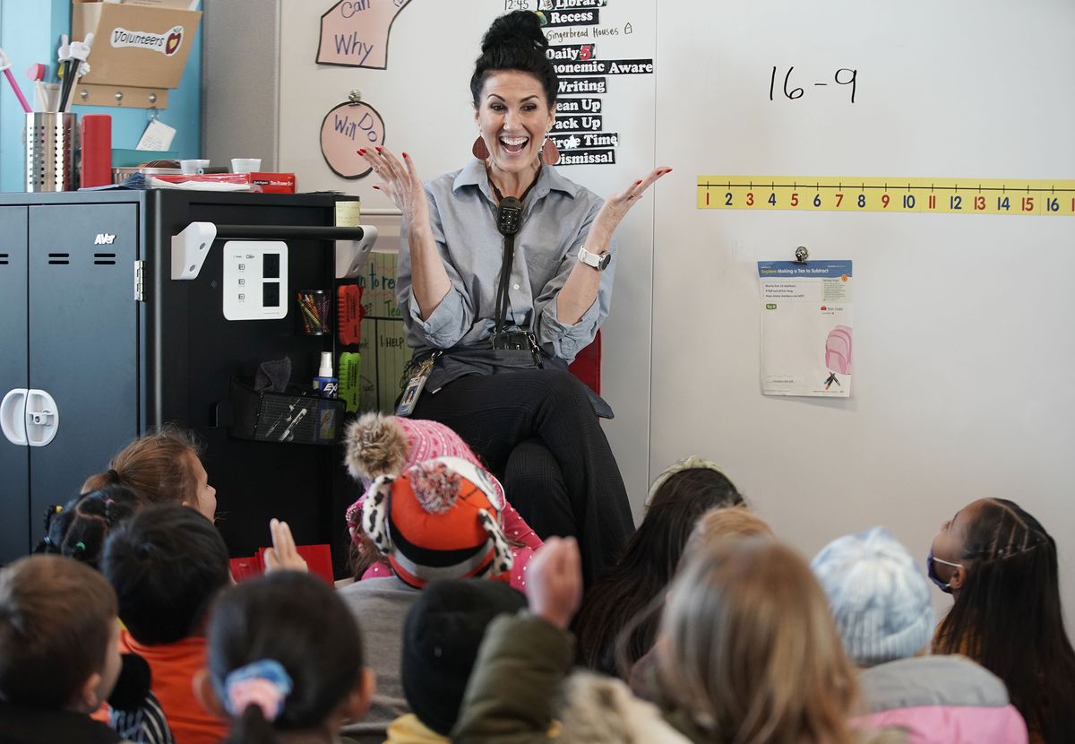 Tiffany Hatch, a first grade teacher at South Clearfield Elementary in Clearfield, teaches math to her class on Wednesday, Dec. 15, 2021. Hatch earned her teaching degree through Weber State University’s teacher assistant pathway to teaching.