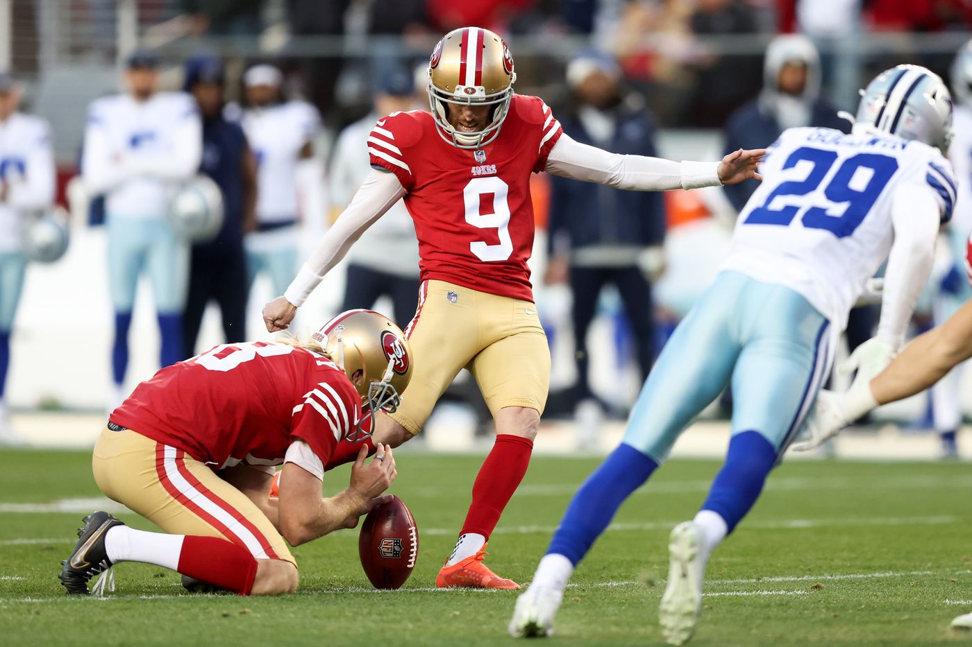 If the Cowboys make a change at kicker, they should pursue San Franciscoâ€™s Robbie Gould