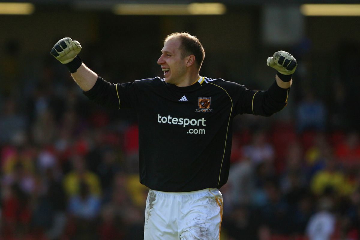 Brad Guzan ... so little action lately, I had to dip back in the Hull City days to find a decent photo of the man.