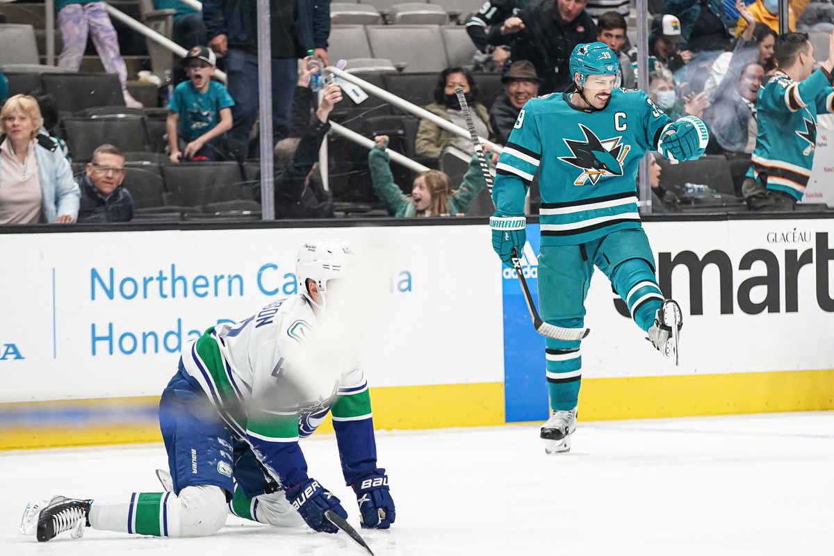Logan Couture #39 of the San Jose Sharks celebrates scoring a goal against the Vancouver Canucks at SAP Center on November 27, 2022 in San Jose, California.
