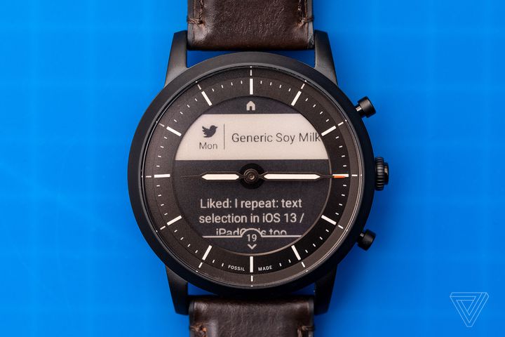 en lille Tilstedeværelse Sund mad Fossil's Hybrid HR smartwatches have good battery life and bad software -  The Verge